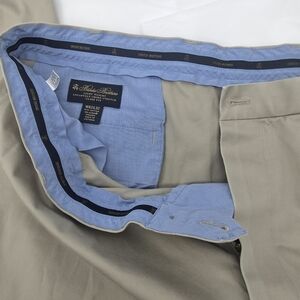 Brooks Brothers Clark Fit Pants Advantage Chino Stretch Khaki Mens 42x32 EUC